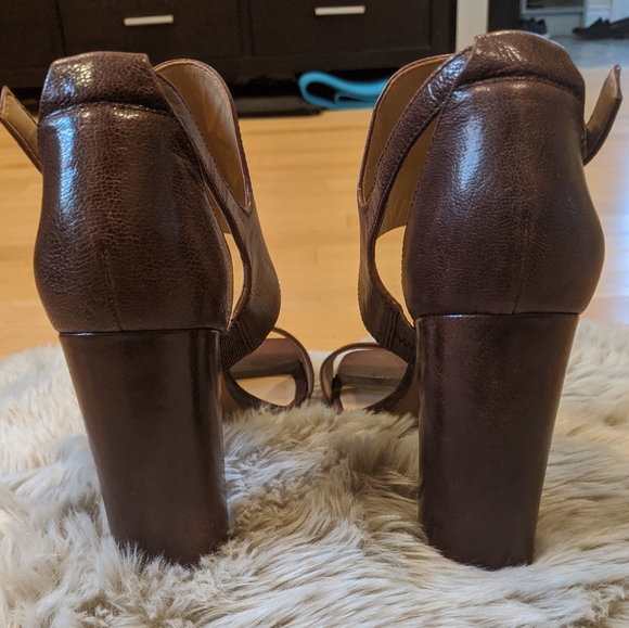 BANANA REPUBLIC - Leather High Heel Sandals - Picture 8 of 11